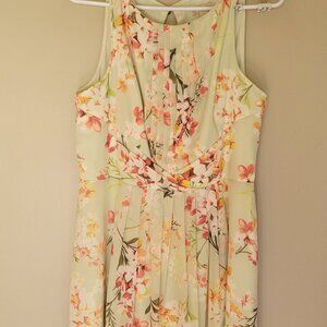 Women's beautiful light green floral dress size 16